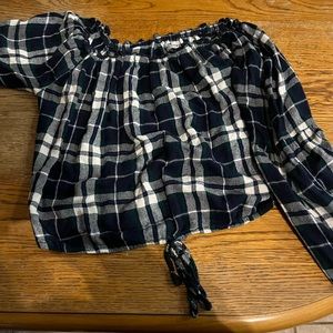 Hollister long sleeve crop top